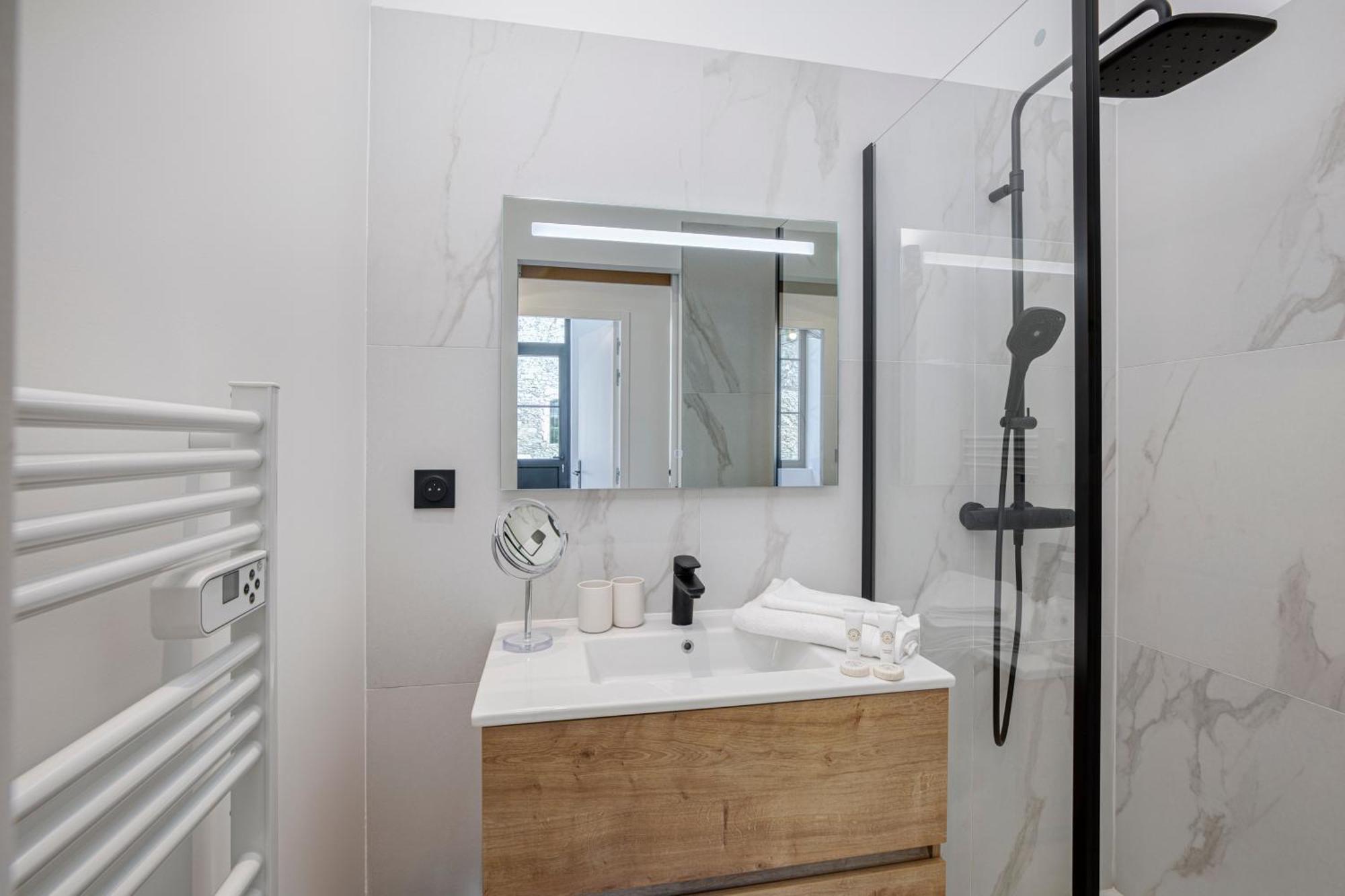 1 - Grand Appartement Spacieux Dans Un Chateau Du 17Eme Siecle, A 15Min De Lyon Vourles 外观 照片